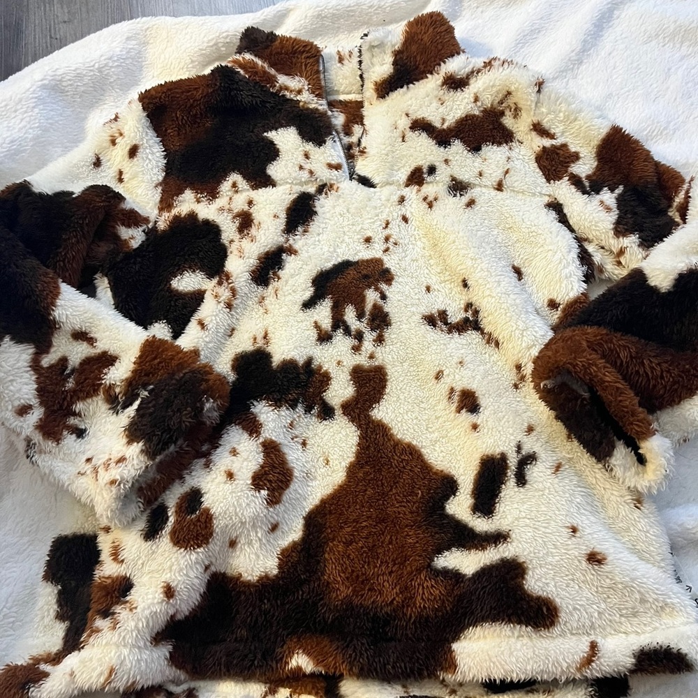 Cozy Cow Print Fleece Pullover